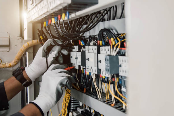 Best Local Electrician Companies  in Meadowbrook, CA